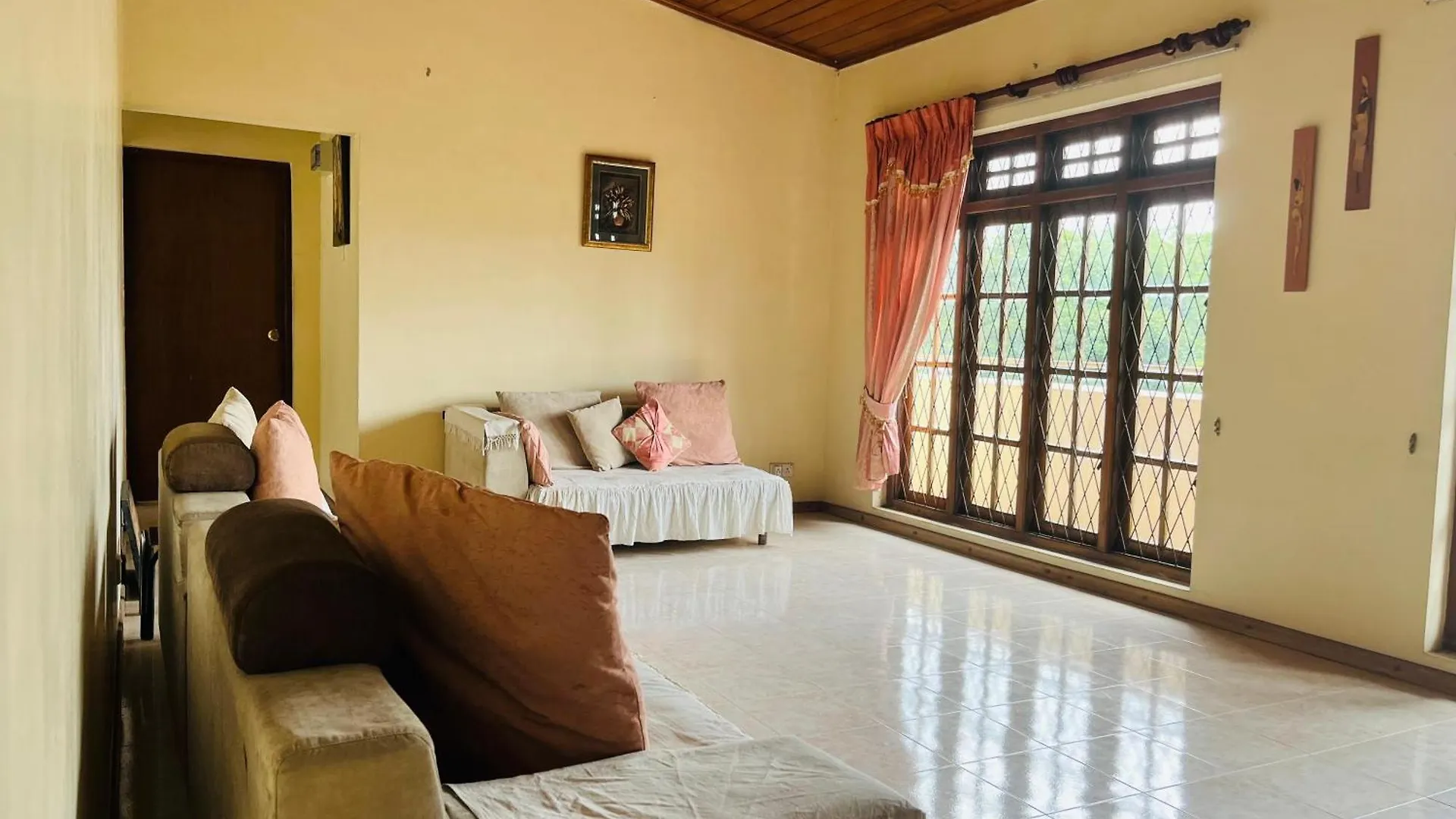Mountain Breeze Residence Kandy Villa